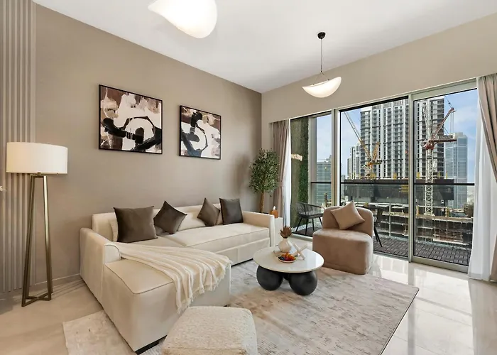 Smartstay At Grande Signature - Downtown Dubai City Views - Brand New Luxury Apartments