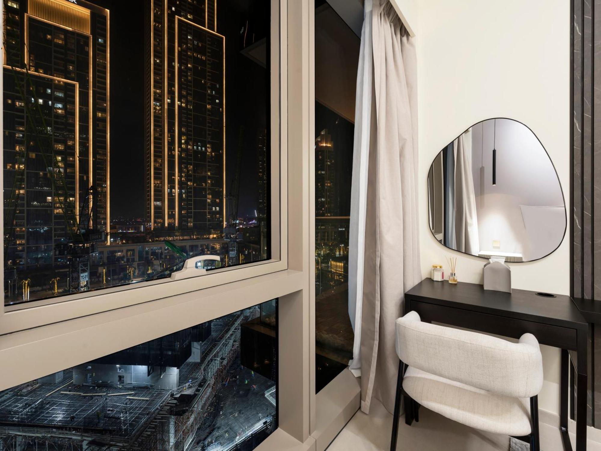 Smartstay At Grande Signature - Downtown Views - Brand New Luxury * Dubai