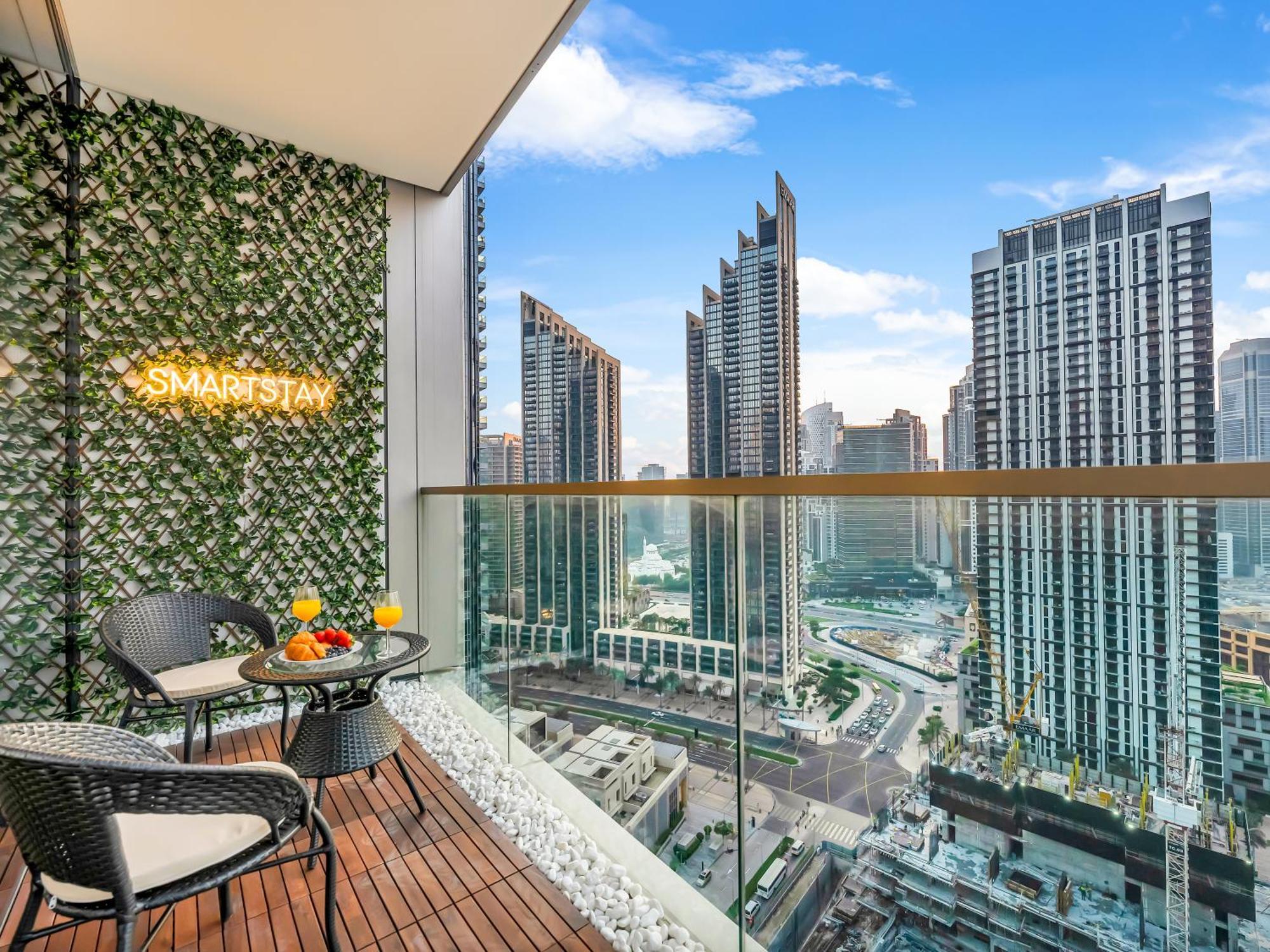 Smartstay At Grande Signature - Downtown Views - Brand New Luxury Dubai