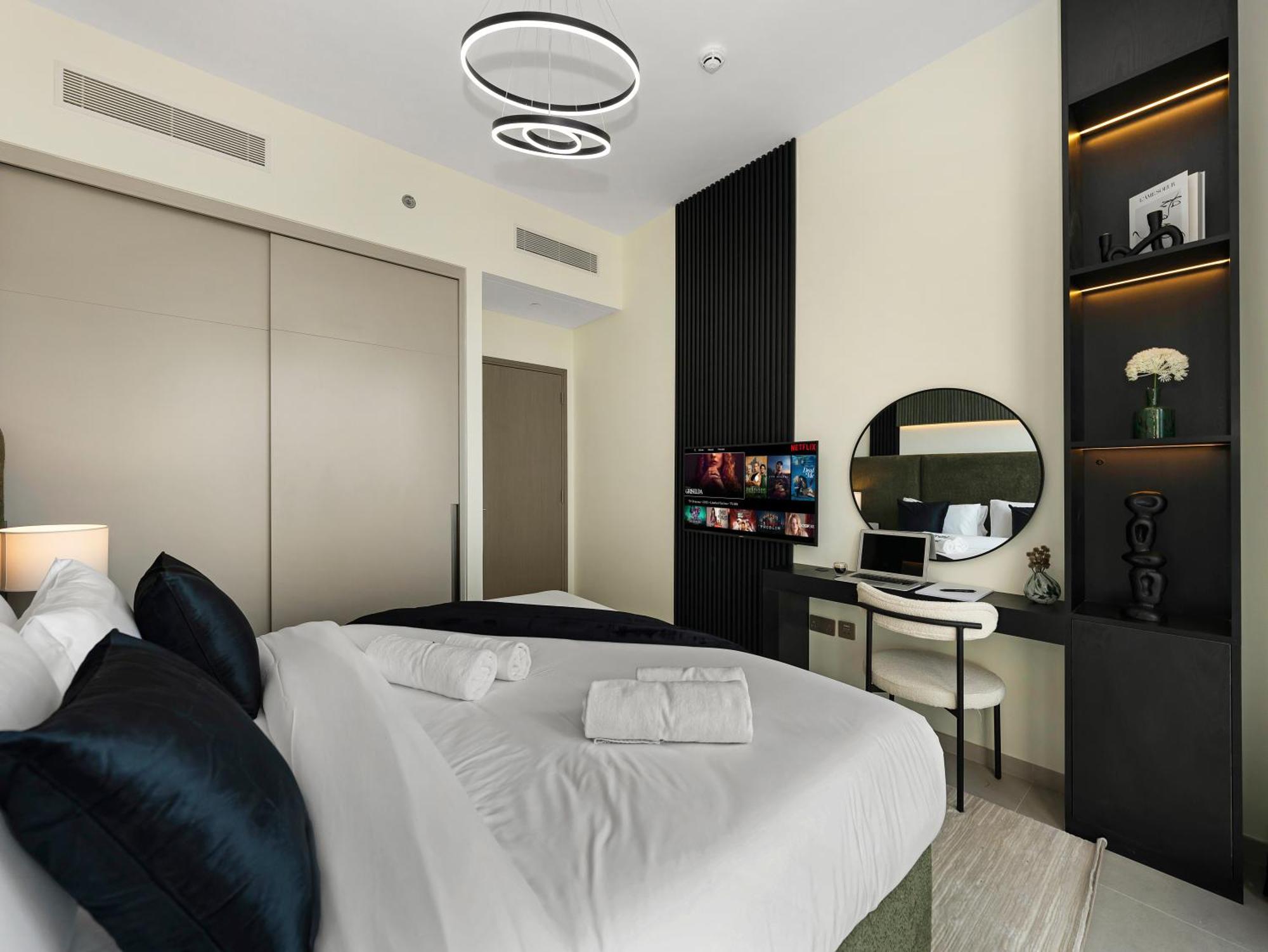 Smartstay At Grande Signature - Downtown Views - Brand New Luxury Dubai